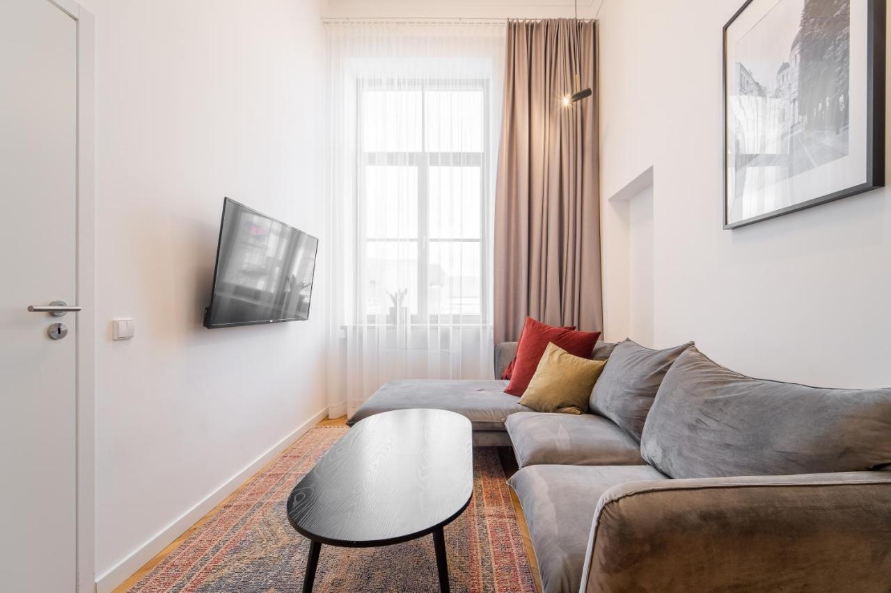Owl Jazz Apartments - Luxury Apartments In The Heart Of The City Каунас Экстерьер фото